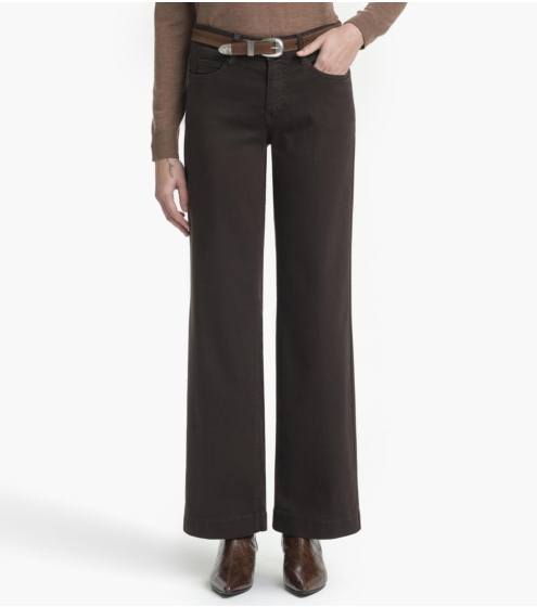 Wide Leg Wide Fit Jeans