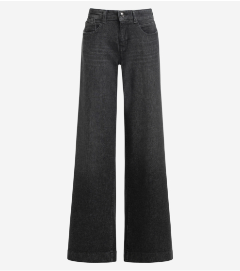 Wide Leg Wide Fit Jeans