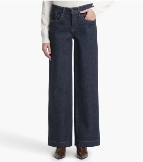 Wide Leg Wide Fit Jeans